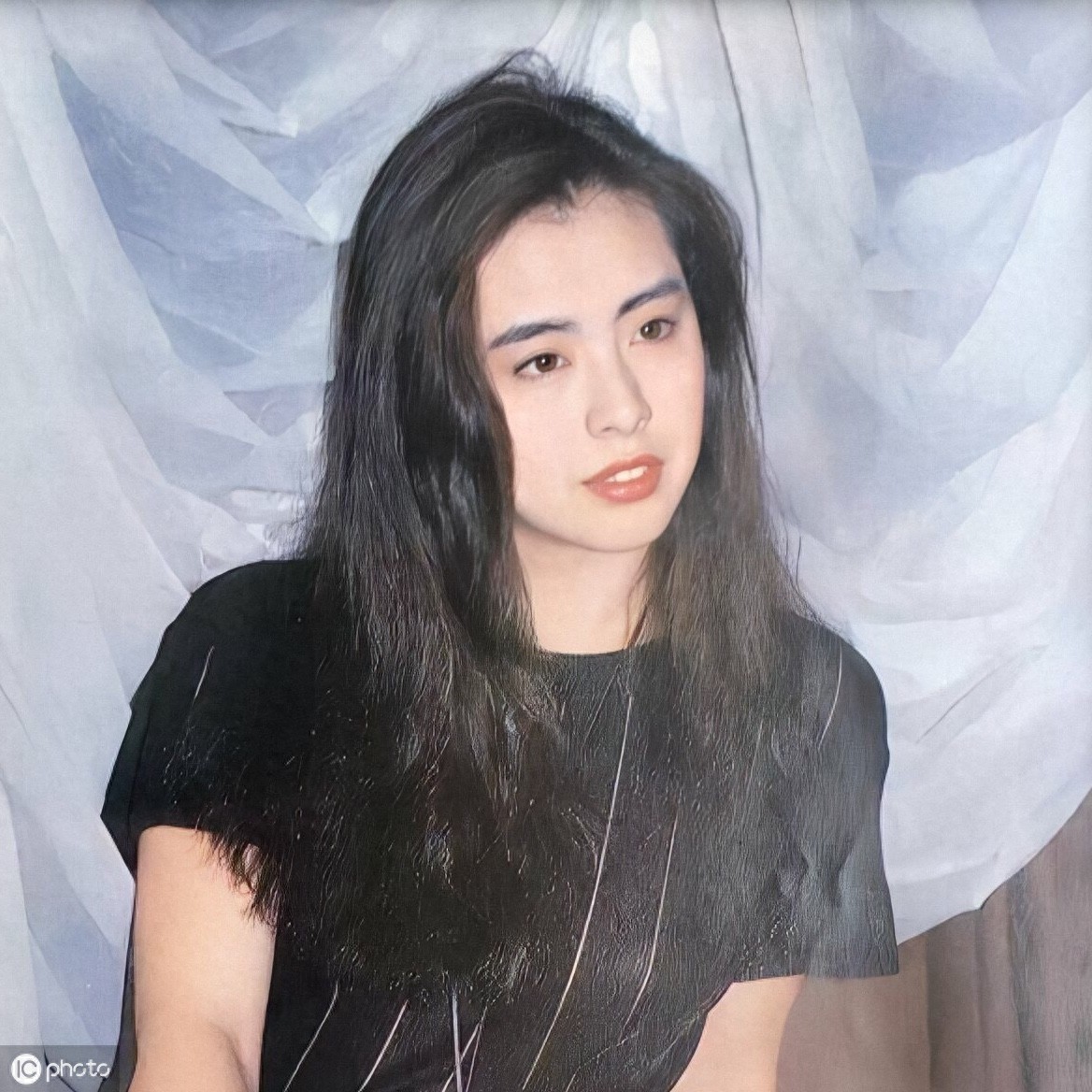 王祖贤，最美的10张照片欣赏，皮肤白皙，气质优雅