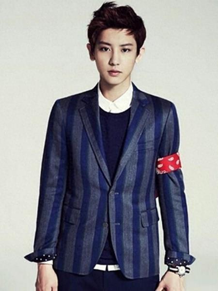 时尚图集：朴灿烈时尚图