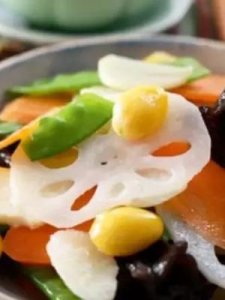 ​荷塘月色是什么菜(荷塘月色是什么菜 图片)