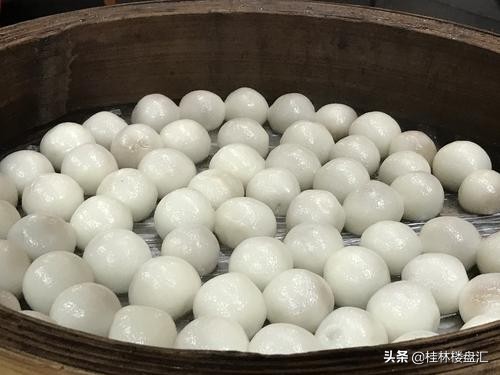 新灶开火第一顿吃什么（推荐4款好寓意的入伙饭）