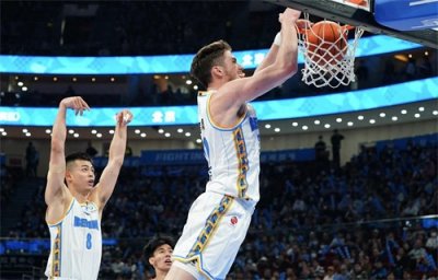 ​常规赛排名第六 首钢队季后赛首轮又遇吉林队