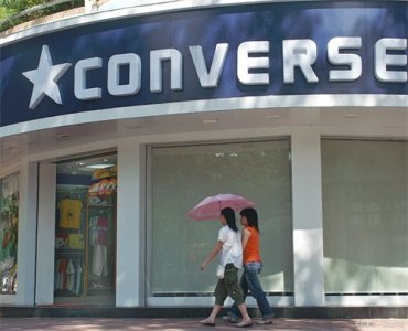 ​百年潮流品牌匡威发展史，一双帆布鞋影响了一个世纪