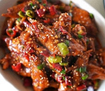 ​人气家常下饭菜秘制卤鸡翅尖，一秒征服家人的胃