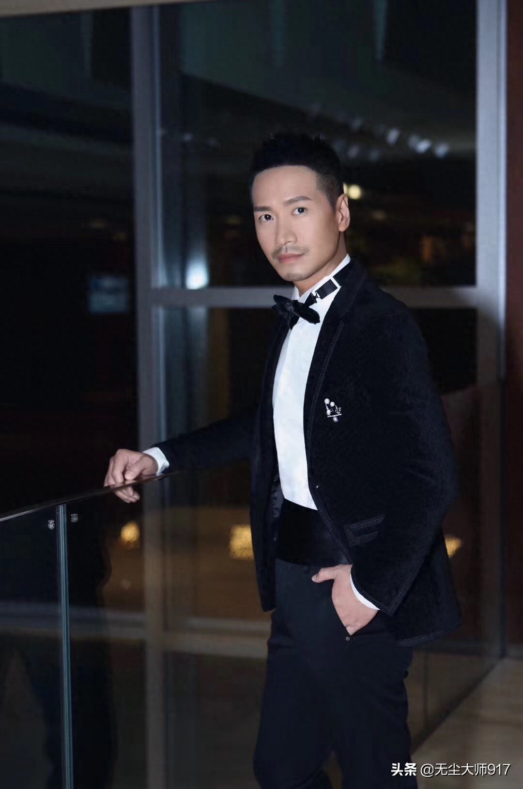 何晟铭，原名何敏，出生于“体操之乡”湖北仙桃