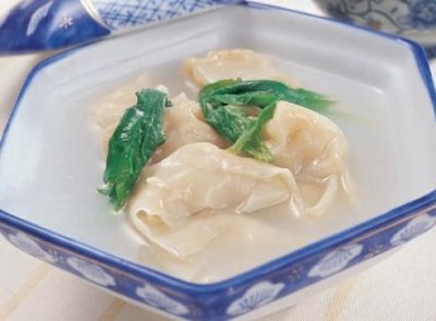 ​用这一招做成都小吃龙抄手 皮薄馅嫩 汤浓色白