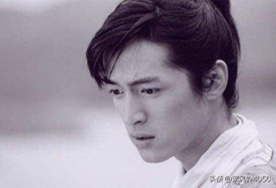 ​拜月教主：我只是相信科学，告诉他们地球是圆的，他们就开始打我