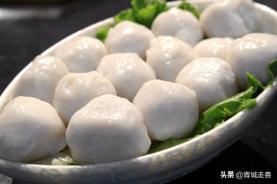 ​“没有鱼丸不成席”，教你家常版鱼丸做法，鲜美不腻适合过年吃