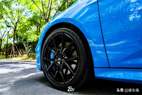 加速匹敌奥迪R系，福特福克斯RS赛道版