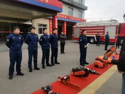 ​太湖职业技术学校组织学生赴县消防大队开展安全防灾教育