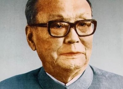 ​乌兰夫的精彩人生：他不仅是民族英雄，还打开过成吉思汗的棺材