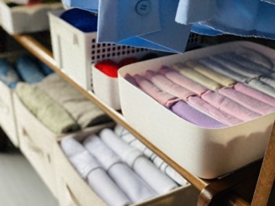 ​一个超实用的衣柜收纳小妙招，让衣柜空间瞬间 “扩容”