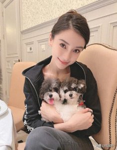 ​女生不能抽烟？Angelababy私下吸烟影片流出，其实偷拍者更可怕