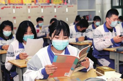 ​12年义务教育将全面实行？教育局的回应鼓舞人心，家长：我赶不上