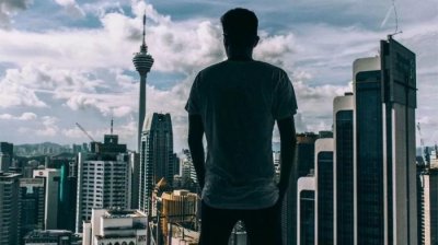 ​在中国，有多少人一年的收入能达10万？你的收入是多少？