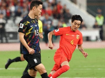 ​中国男足0-3韩国！可怕的不是输给对手，而是球迷赛后的表态