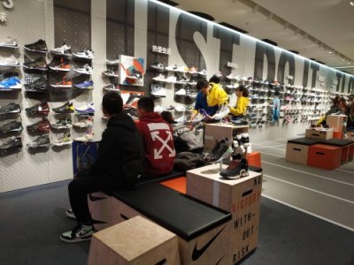 ​全球前10运动鞋品牌：中美各3家，德国2家，意大利1家，日本1家