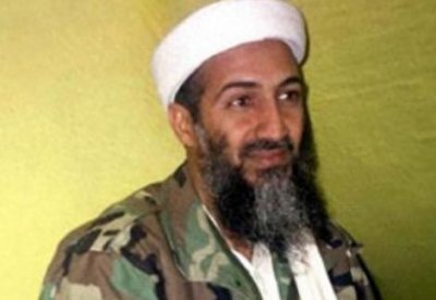 ​骚扰默克尔、铲除萨达姆，小布什当总统让人怀疑智商欠费