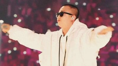 ​GAI是如何从酒吧的边缘驻唱成长为GOSH的核心人物？