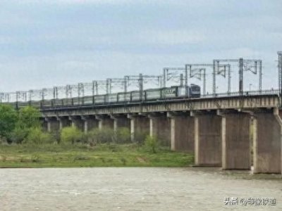 ​连云港至昆明：K492次快速列车，为啥成为两地人们出行的最爱