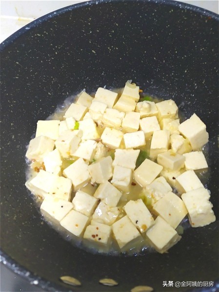 炒水豆腐的家常做法 超简单 冬季补充蛋白质 就多吃炒水豆腐