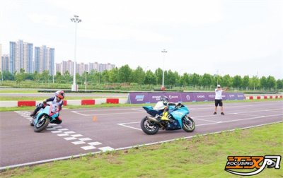 ​“CFMOTO天才计划”2025国际训练营在荆州开营 培育摩托车赛事新生力量