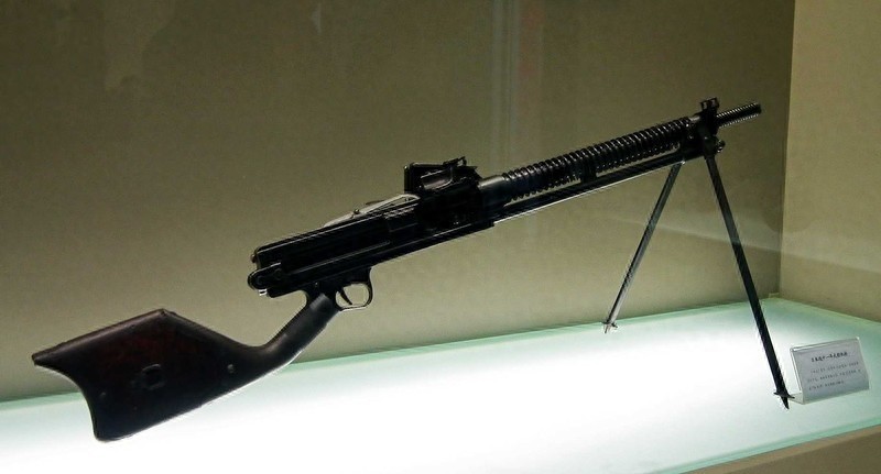 臭名昭著的歪把子,它到底是怎样的一款枪