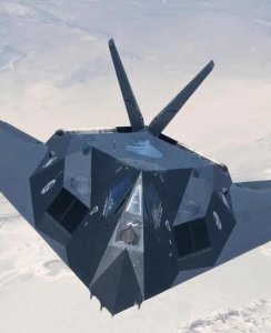 ​F-117“夜鹰”