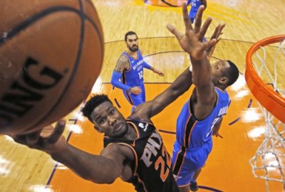 ​篮球——NBA：雷霆胜太阳