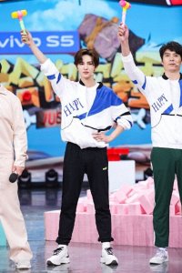 ​朱正廷携手急先锋今晚来到大本营，期待朱正廷急先锋中的角色哦