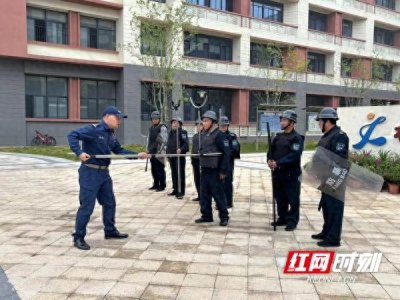 ​株洲景炎初级中学开展反恐演练活动